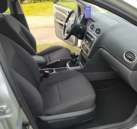 Ford Focus cena 13800 przebieg: 143500, rok produkcji 2006 z Otwock małe 781